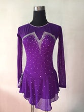 Lade das Bild in den Galerie-Viewer, Lila Rollkunstlaufen Tanzkleid Kürkleid Eiskunstlaufkleid Tanzmariechen