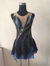 Lade das Bild in den Galerie-Viewer, Schwarz Kürkleid Eiskunstlaufklei Rollkunstlaufen Tanzkleid Tanzmariechen