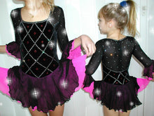 Lade das Bild in den Galerie-Viewer, Schwarz Kürkleid Eiskunstlaufklei Rollkunstlaufen Tanzkleid Tanzmariechen