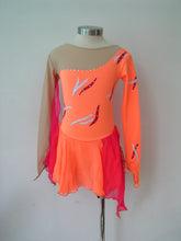 Lade das Bild in den Galerie-Viewer, Lachs Orange Kürkleid Eiskunstlaufklei Rollkunstlaufen Tanzkleid Tanzmariechen