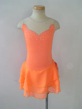 Lade das Bild in den Galerie-Viewer, Lachs Orange Kürkleid Eiskunstlaufklei Rollkunstlaufen Tanzkleid Tanzmariechen