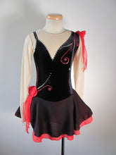 Lade das Bild in den Galerie-Viewer, - Schwarz Rollkunstlaufen Tanzkleid Kürkleid Eiskunstlaufkleid Tanzmariechen
