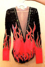 Lade das Bild in den Galerie-Viewer, Bordeau  Kürkleid  Eiskunstlaufkleid Tanzkleid Tanzmariechen  Kleid