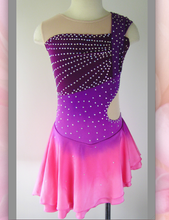 Lade das Bild in den Galerie-Viewer, Lila Schwarz Kürkleid Eiskunstlaufklei Rollkunstlaufen Tanzkleid Tanzmariechen