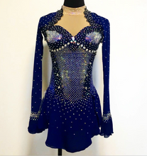 Lade das Bild in den Galerie-Viewer, Lila Rollkunstlaufen Tanzkleid Kürkleid Eiskunstlaufkleid Tanzmariechen