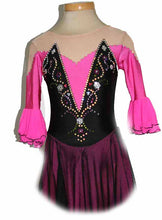 Lade das Bild in den Galerie-Viewer, Pink Eiskunstlaufkleid Kürkleid Rollkunstlaufen Tanzkleid Tanzmariechen