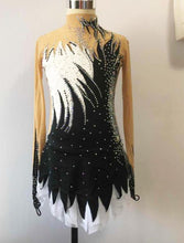Lade das Bild in den Galerie-Viewer, Schwarz Kürkleid Eiskunstlaufklei Rollkunstlaufen Tanzkleid Tanzmariechen