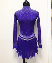 Lade das Bild in den Galerie-Viewer, Blau Eiskunstlaufkleid Rollkunstlaufen  Kürkleid Tanzkleid Tanzmariechen