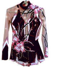 Lade das Bild in den Galerie-Viewer, Schwarz Kürkleid Eiskunstlaufklei Rollkunstlaufen Tanzkleid Tanzmariechen