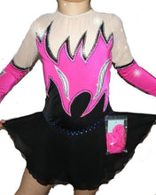 Lade das Bild in den Galerie-Viewer, Kopie von Pink Eiskunstlaufkleid Kürkleid Rollkunstlaufen Tanzkleid Tanzmariechen