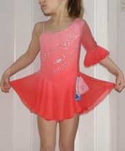 Lade das Bild in den Galerie-Viewer, Lachs Orange Kürkleid Eiskunstlaufklei Rollkunstlaufen Tanzkleid Tanzmariechen