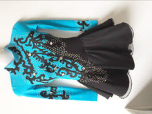 Lade das Bild in den Galerie-Viewer, Eiskunstlaufkleid Kürkleid Rollkunstlaufen Tanzkleid Tanzmariechen
