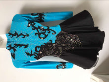 Lade das Bild in den Galerie-Viewer, Eiskunstlaufkleid Kürkleid Rollkunstlaufen Tanzkleid Tanzmariechen
