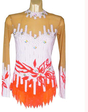 Lade das Bild in den Galerie-Viewer, Weiß Eiskunstlaufkleid Rollkunstlaufen  Kürkleid Tanzkleid Tanzmariechen