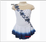 Lade das Bild in den Galerie-Viewer, Weiß Eiskunstlaufkleid Rollkunstlaufen  Kürkleid Tanzkleid Tanzmariechen