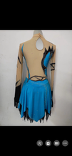 Lade das Bild in den Galerie-Viewer, Ice princess Weiß Kürkleid Eiskunstlaufklei Rollkunstlaufen Tanzkleid Tanzmariechen
