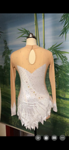Lade das Bild in den Galerie-Viewer, Ice princess Weiß Kürkleid Eiskunstlaufklei Rollkunstlaufen Tanzkleid Tanzmariechen