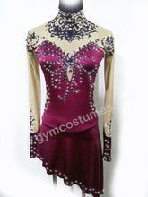 Lade das Bild in den Galerie-Viewer, Bordeau Kürkleid Eiskunstlaufklei Rollkunstlaufen Tanzkleid Tanzmariechen